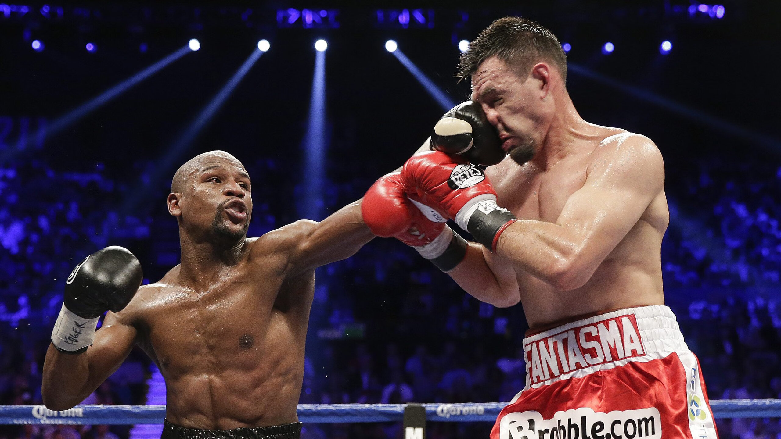 “诺克·达维德·彼得森在南非羚羊队中的关键时刻发挥”