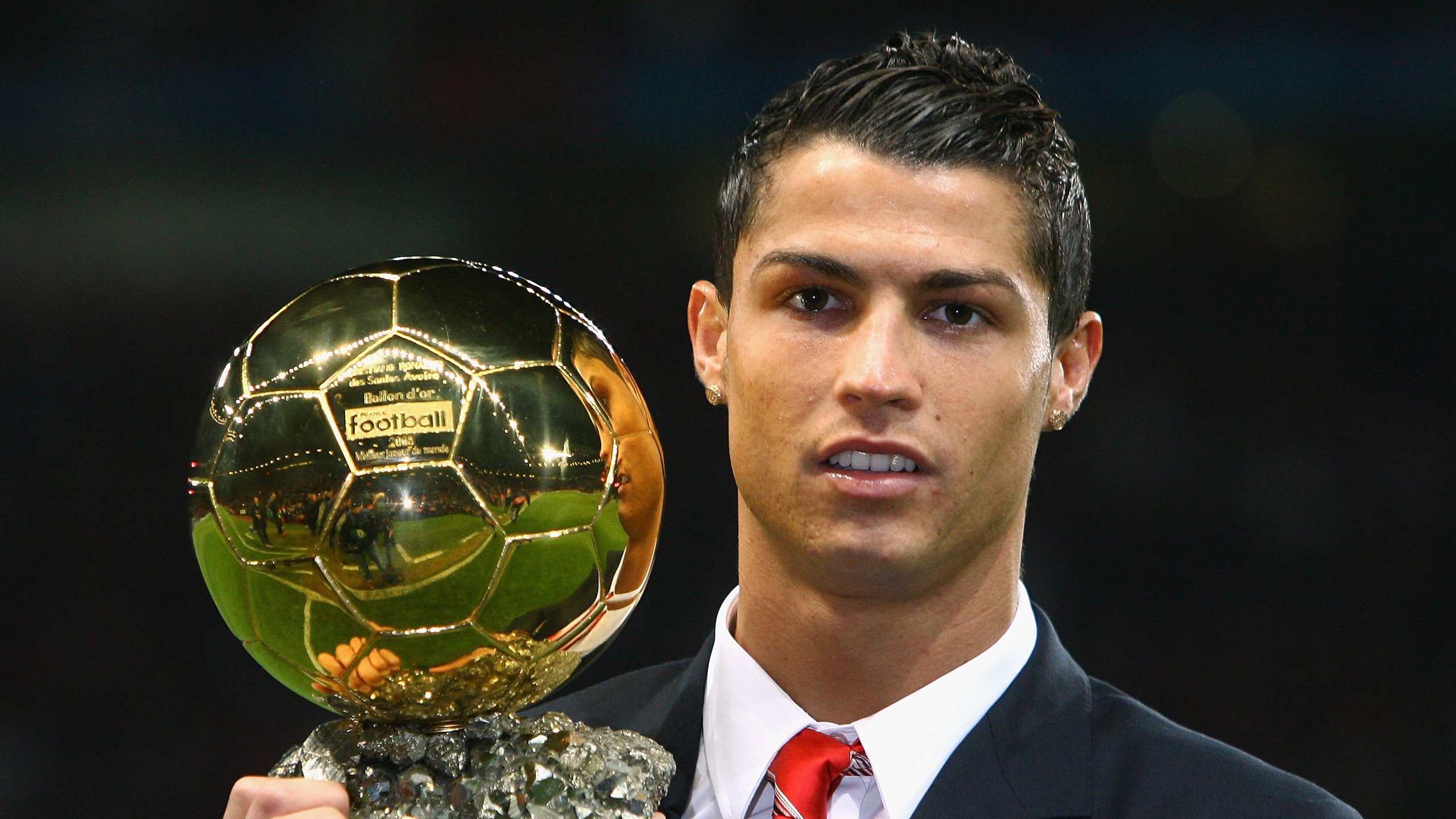 世界杯精彩瞬间：热门片段集锦！，世界杯精彩剪辑